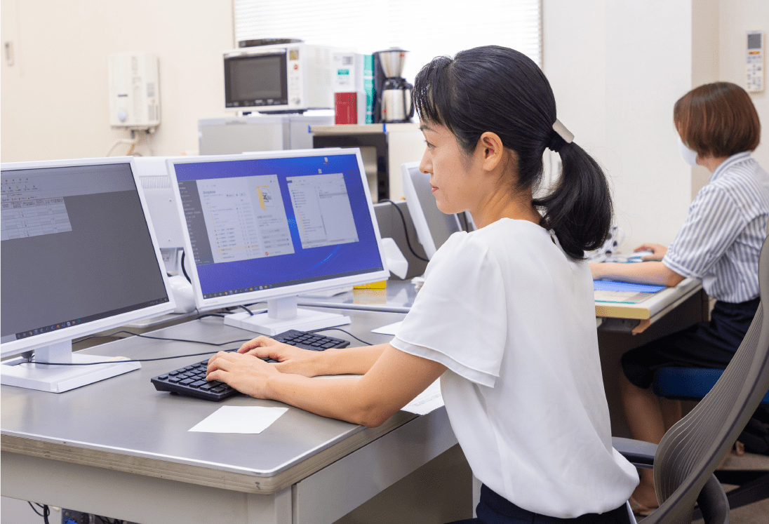 新實 知恵さん